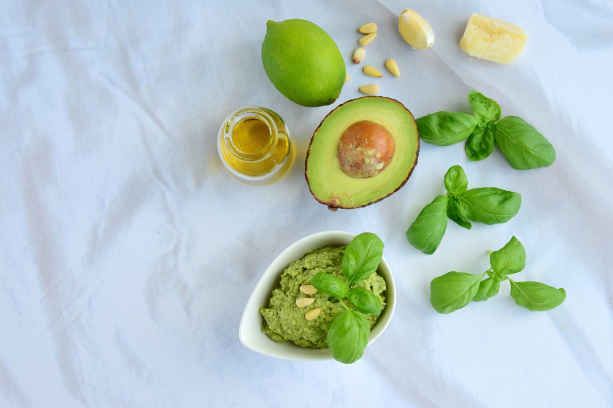 Avocado Pesto Rezept - Royalnuts Genuss GmbH