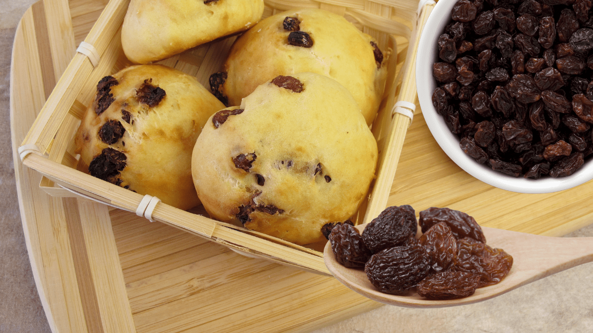 Rosinenbrötchen Rezept - Royalnuts Genuss GmbH
