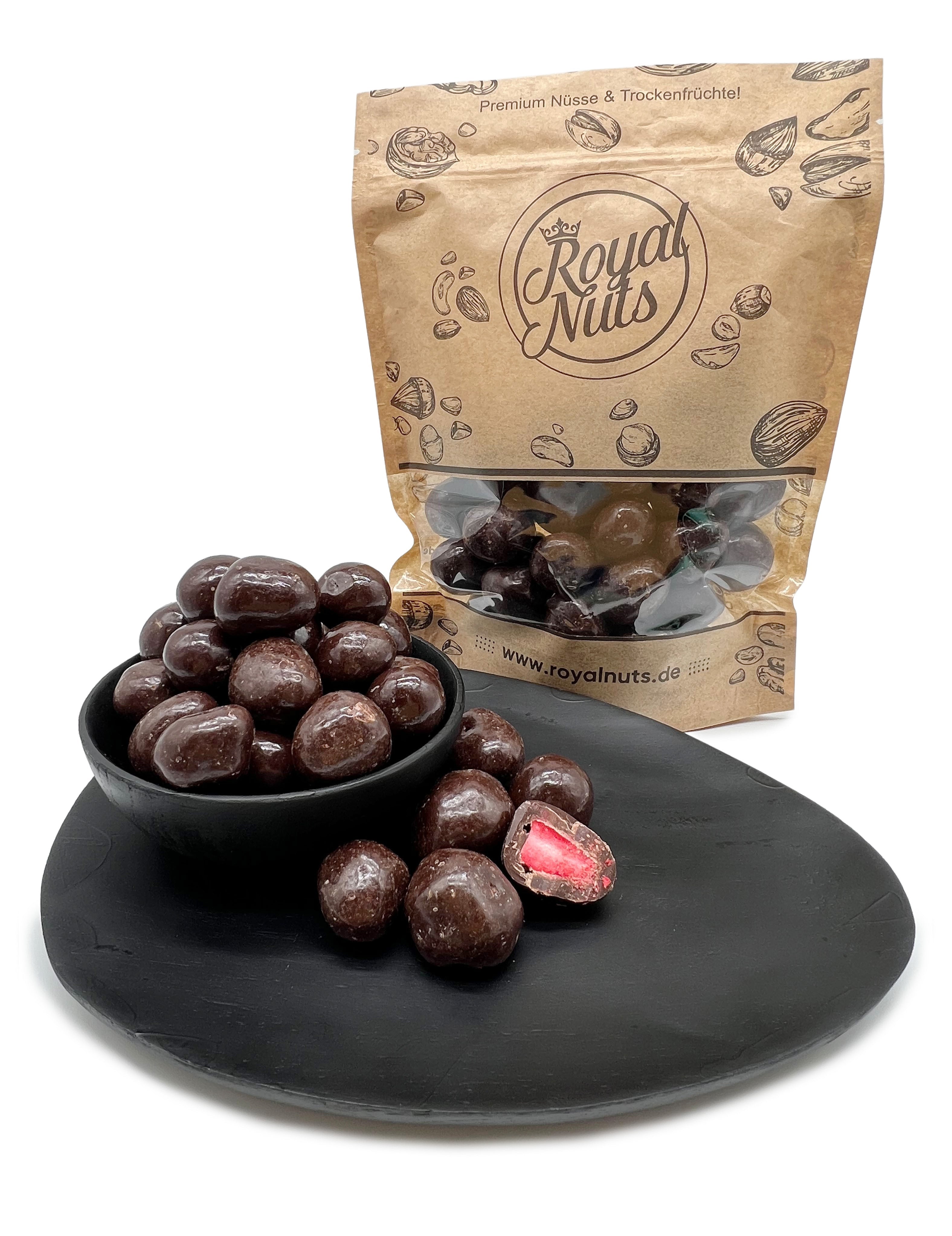 Gefriergetrocknete Erdbeeren mit Zartbitterschokolade - ROYALNUTS GmbH